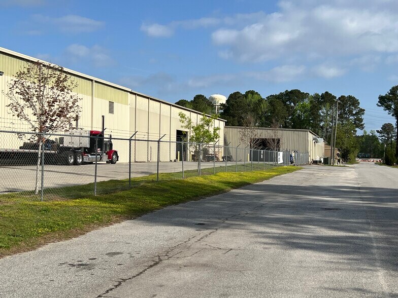 More Photos Of 58 Firefly Dr, Ridgeland Warehouse For Sale