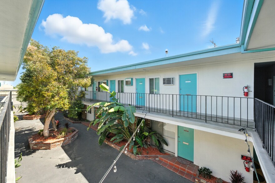 More Photos Of 24248 Crenshaw Blvd, Torrance Office For Sale