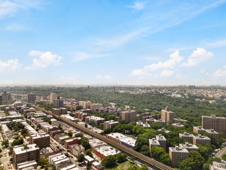 More Photos Of 2916 White Plains, Bronx General Retail For Sale