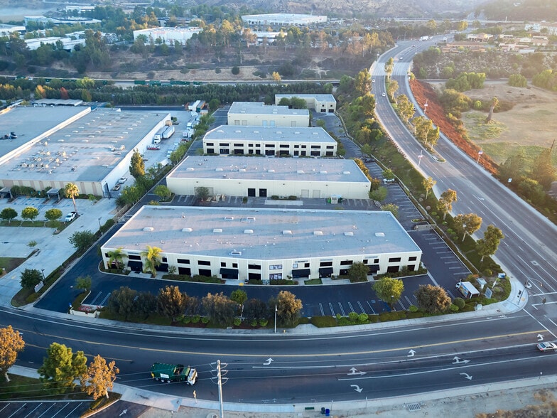 Primary Photo Of 21-29 W Easy St, Simi Valley Unknown For Lease