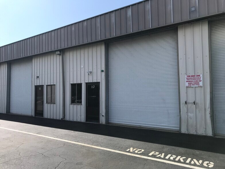 More Photos Of 2420 Concorde Dr, Fort Myers Warehouse For Lease
