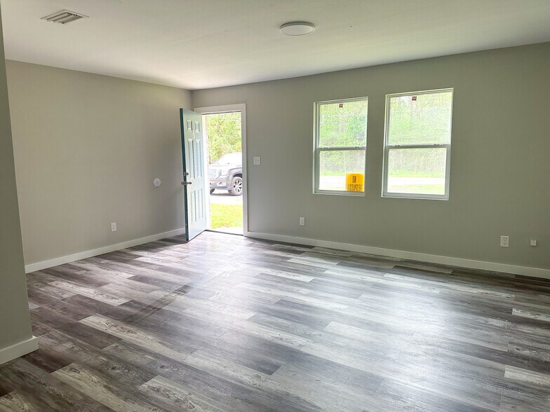 More Photos Of 156 Patterson St, Atmore Apartments For Sale