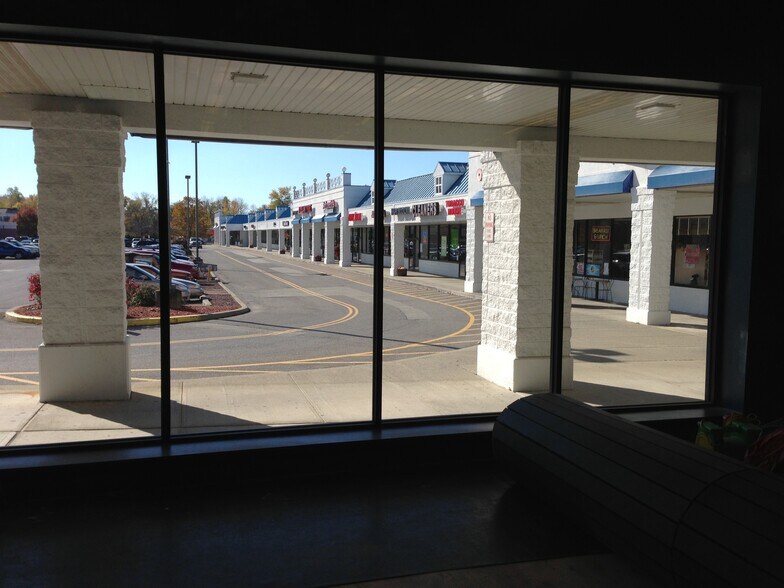 More Photos Of 738 Route 9, Fishkill Unknown For Lease