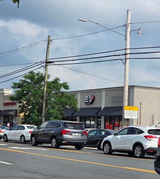 More Photos Of 7311 Little River Tpke, Annandale Storefront For Sale