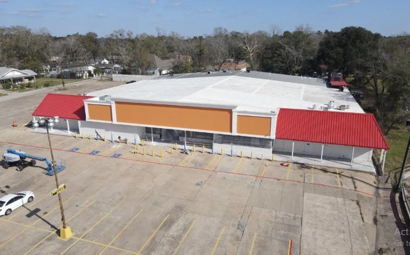 Primary Photo Of 816 N Timberland Dr, Lufkin Supermarket For Sale