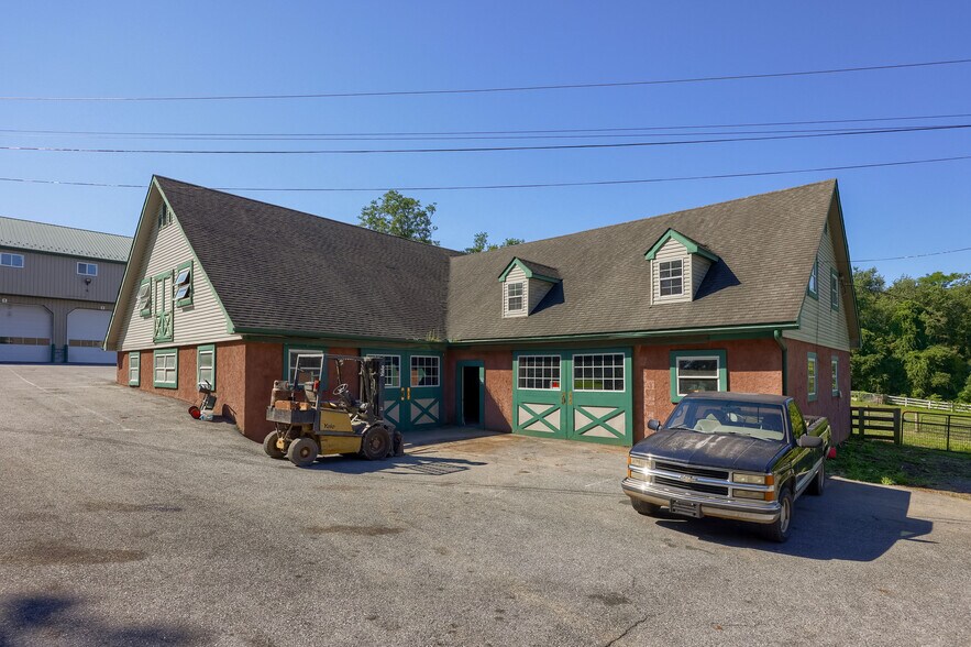 More Photos Of 197 Pencroft Dr N, Holtwood Industrial For Sale