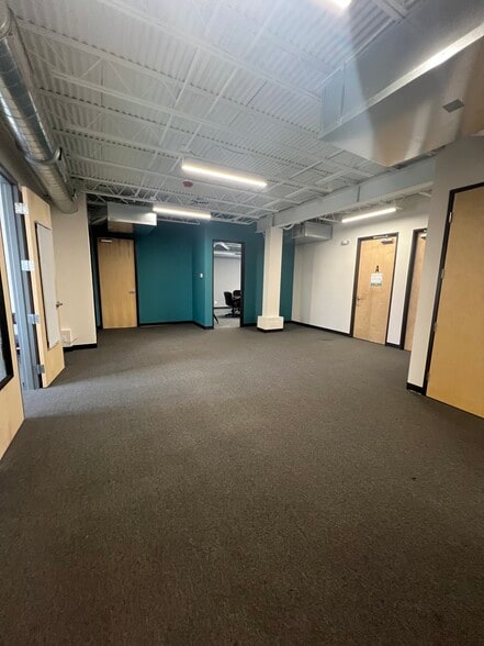 More Photos Of 1119 N Keystone Way, Carmel Medical For Lease