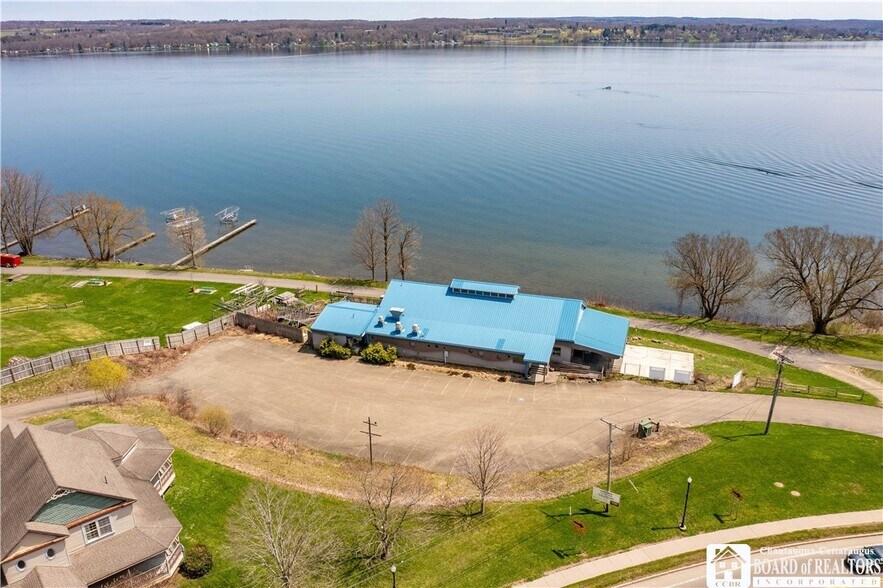 More Photos Of 188 S Erie St, Mayville Restaurant For Lease