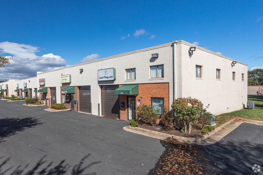 Primary Photo Of 7241-7257 Gabe Ct, Manassas Warehouse For Lease