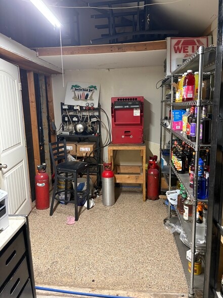 More Photos Of 1704 E Hwy 70, Kingston Bar For Sale