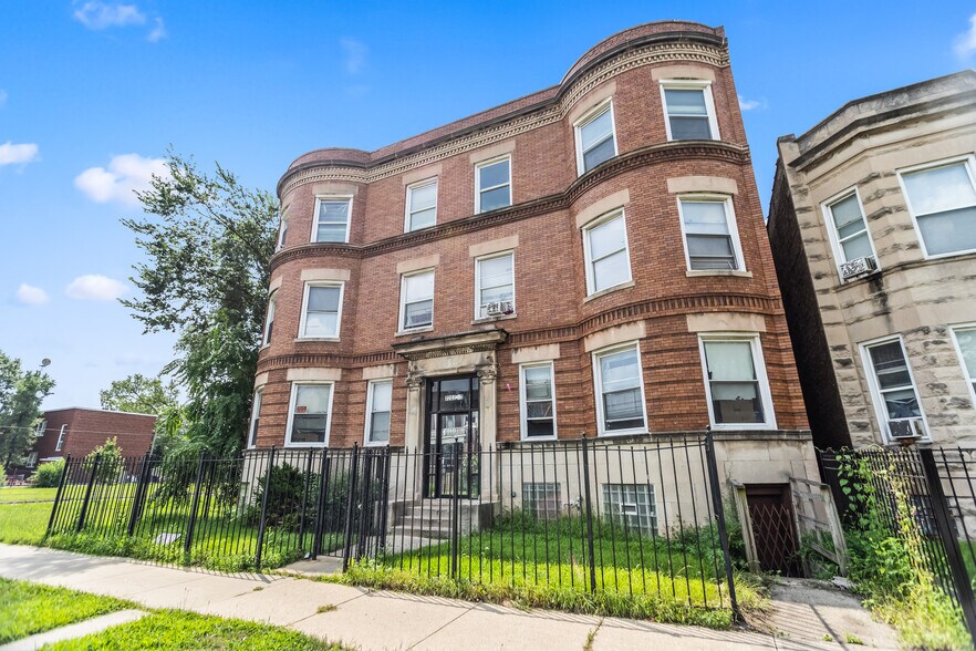 Primary Photo Of 7252 S Yale Ave, Chicago Apartments For Sale