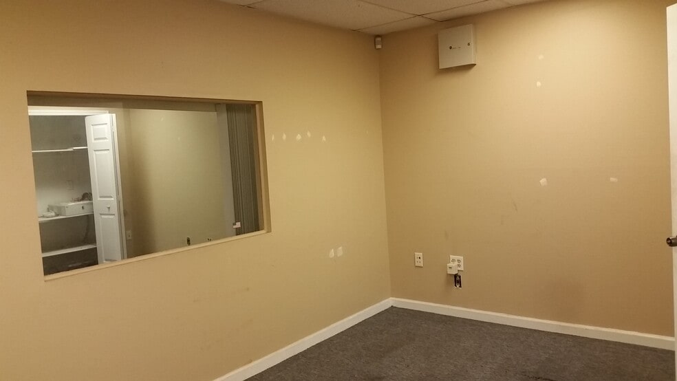 More Photos Of 10207-10235 General Dr, Orlando Warehouse For Lease