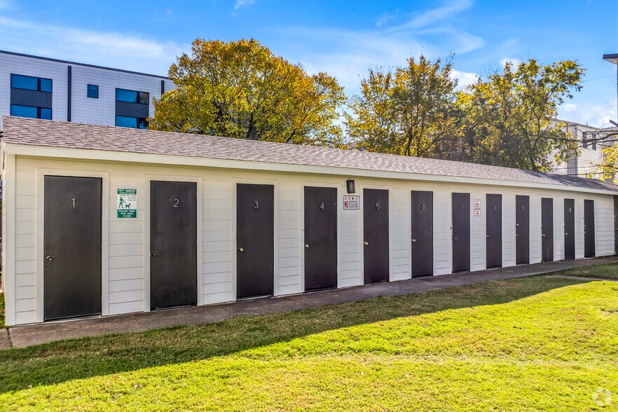 More Photos Of 2315 Moser Ave, Dallas Apartments For Sale