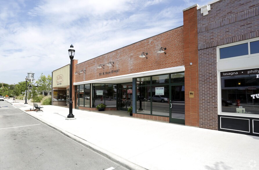 More Photos Of 110 W Main St, Grand Prairie Storefront For Lease