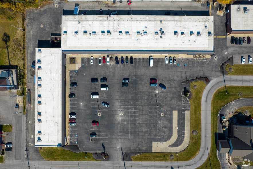 More Photos Of 1452-1518 Morse Rd, Columbus Freestanding For Lease