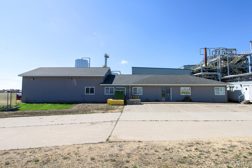More Photos Of 5640 44th Ave S, Clinton Industrial For Sale