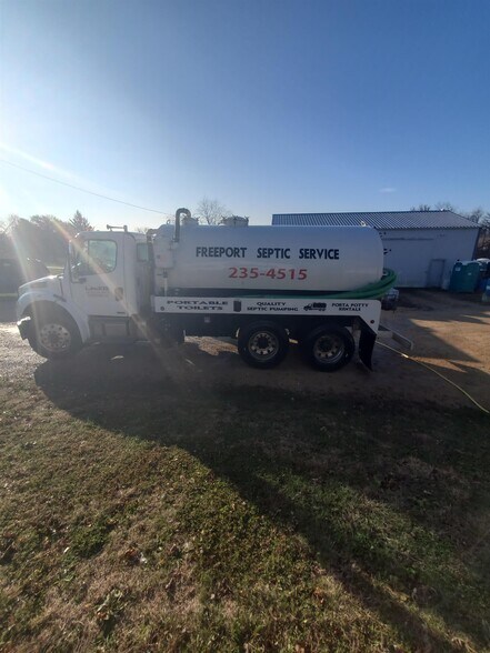 More Photos Of 1446 N Bolton Rd, Freeport Specialty For Sale