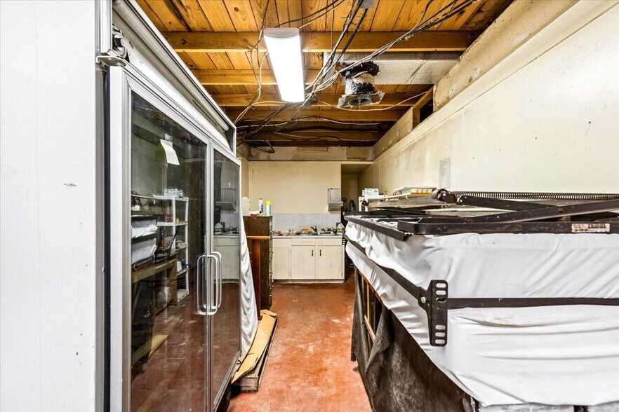 More Photos Of 13081 State TX-172 South Hwy, La Ward General Retail For Sale