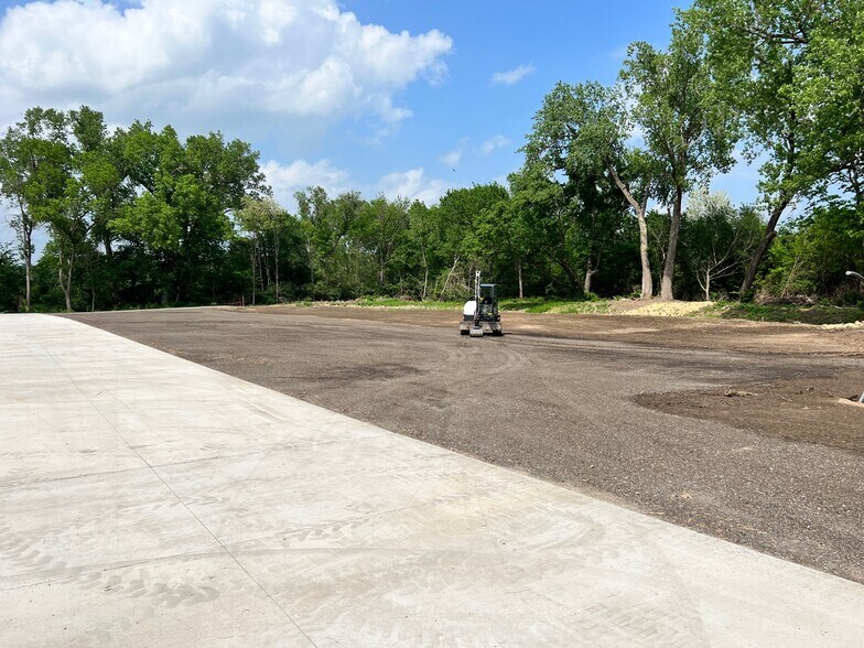 More Photos Of 660 NE US Highway 24, Topeka Industrial For Lease
