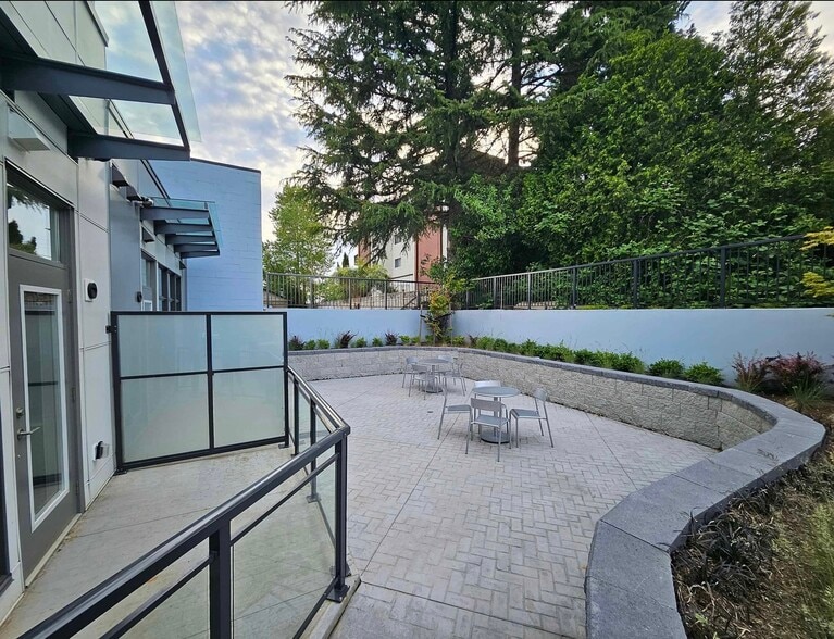 More Photos Of 5535 Hastings St, Burnaby Apartments For Lease