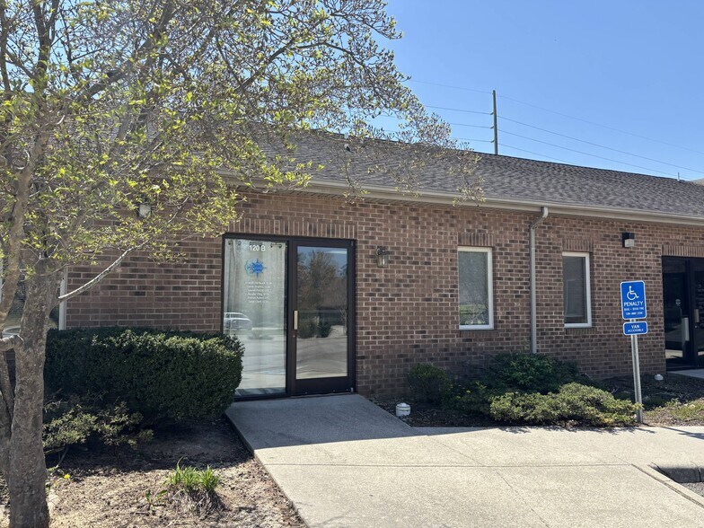 More Photos Of 120 Ponderosa Dr, Christiansburg Medical For Lease