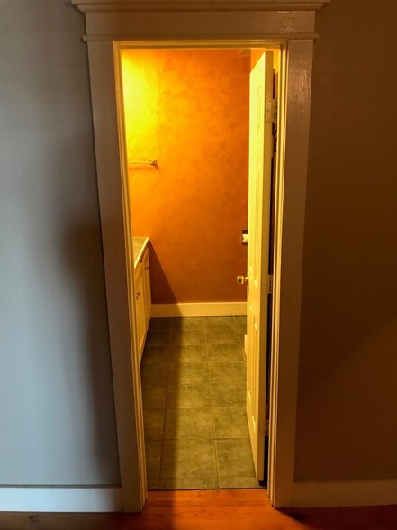 More Photos Of 112 E Louisiana St, McKinney General Retail For Lease