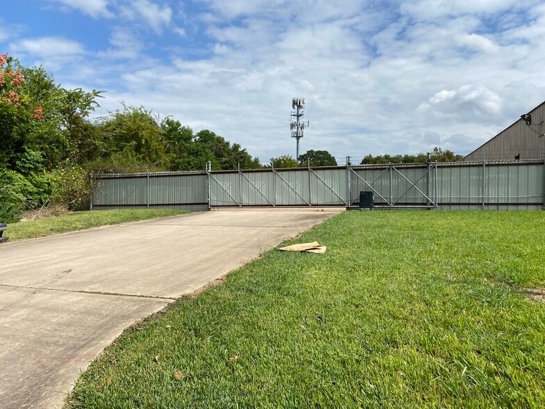 Primary Photo Of 7103 Baneway Dr, Houston Land For Lease