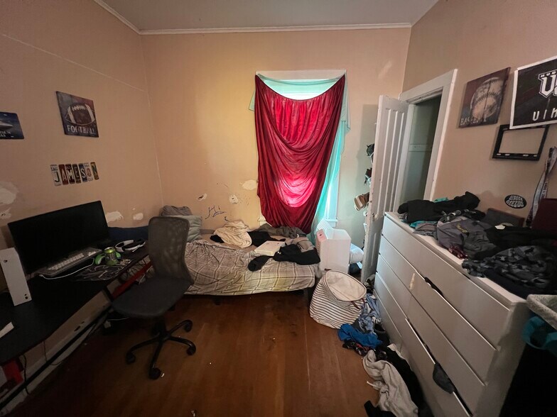 More Photos Of 66 Park Ave, Cohoes Multifamily For Sale