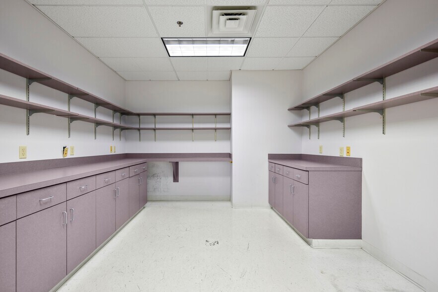 More Photos Of 50 Beaver St, Albany Office For Lease