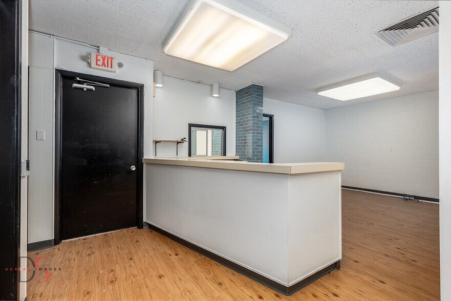 More Photos Of 612 Court St, Ottawa Medical For Lease