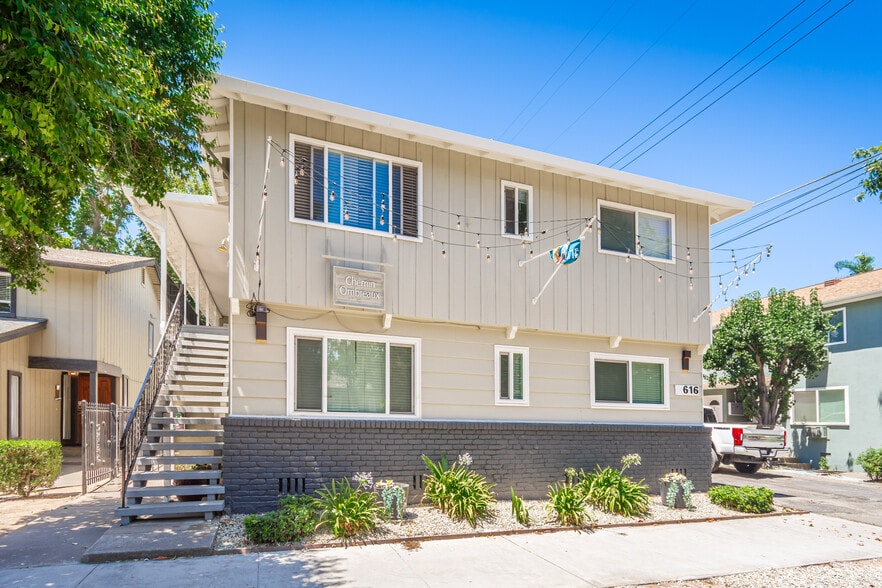 Primary Photo Of 616 17th St, Sacramento Apartments For Sale