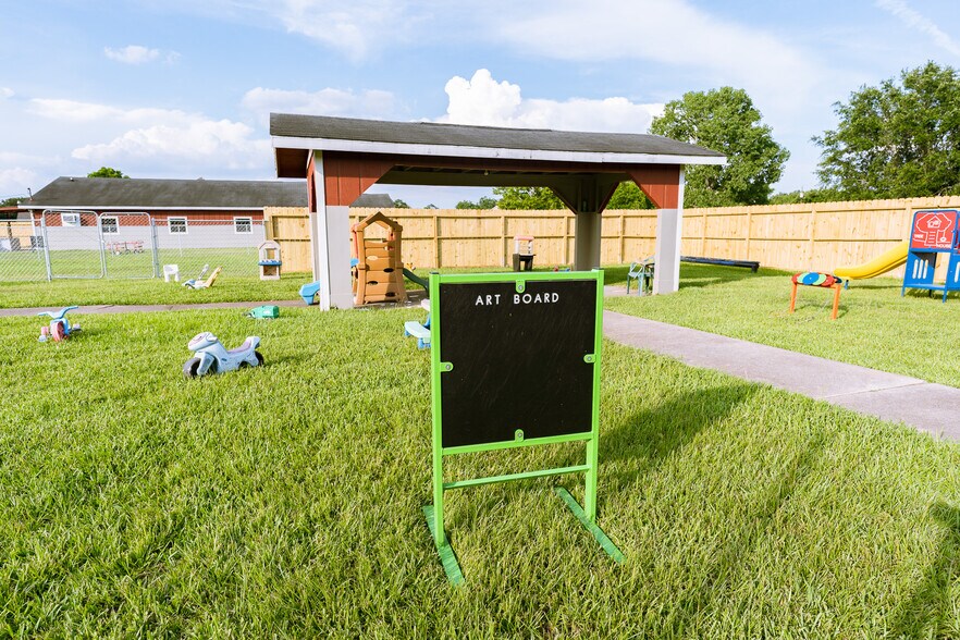 More Photos Of 5111 Powerline Rd, Richmond Daycare Center For Sale