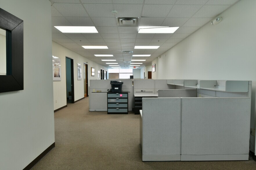 More Photos Of 19210 S Vermont Ave, Gardena Loft Creative Space For Sale