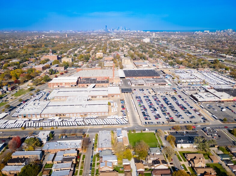 More Photos Of 255 W 79th St, Chicago General Retail For Lease