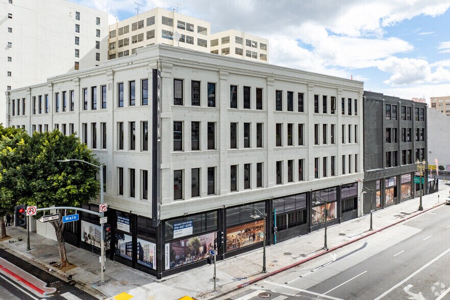More Photos Of 700 S Main St, Los Angeles Office For Lease