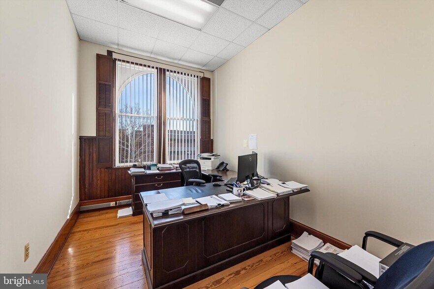 More Photos Of 37-45 E Boscawen St, Winchester Office For Sale