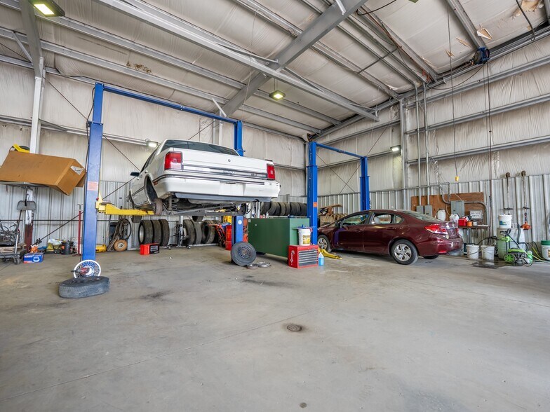More Photos Of 26 Truck Tech Way, Shippensburg Auto Dealership For Sale