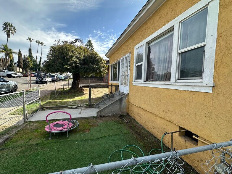 More Photos Of 2049 Julian Ave, San Diego Multifamily For Sale