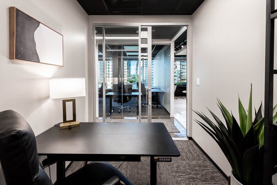 More Photos Of 3379 Peachtree Rd NE, Atlanta Coworking Space