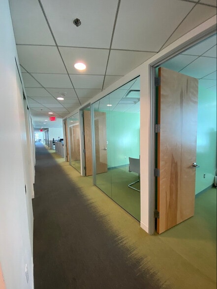 More Photos Of 1201 15th St NW, Washington Office For Lease