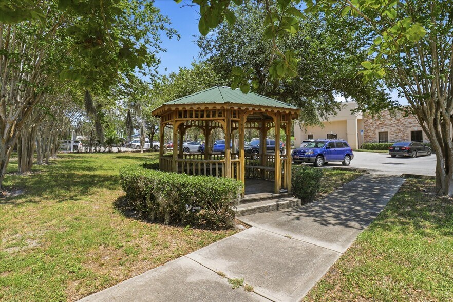 More Photos Of 4009-4033 W 1st St, Sanford Office For Sale