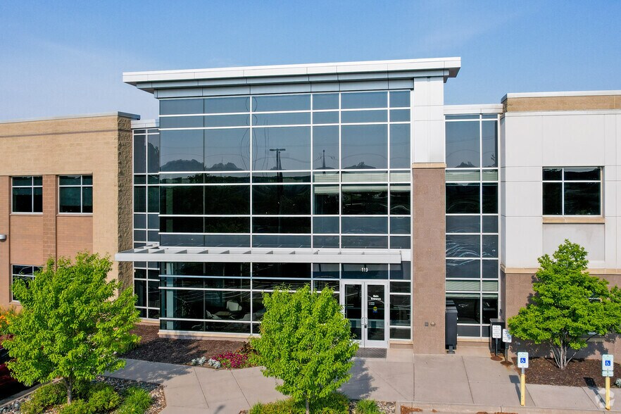 More Photos Of 119 14th St NW, New Brighton Office For Lease