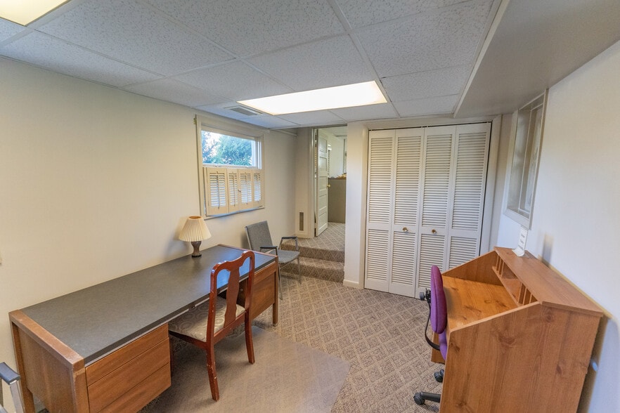 More Photos Of 4064 William Penn Hwy, Murrysville Medical For Lease