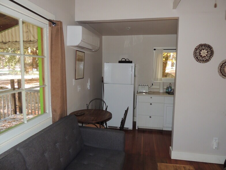 More Photos Of 15960 Bottle Rock Rd, Cobb Hotel For Sale