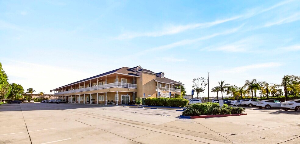 More Photos Of 408 S Beach Blvd, Anaheim Medical For Sale