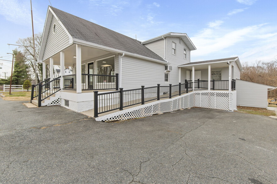 More Photos Of 1100 Calvary Rd, Churchville Flex For Sale