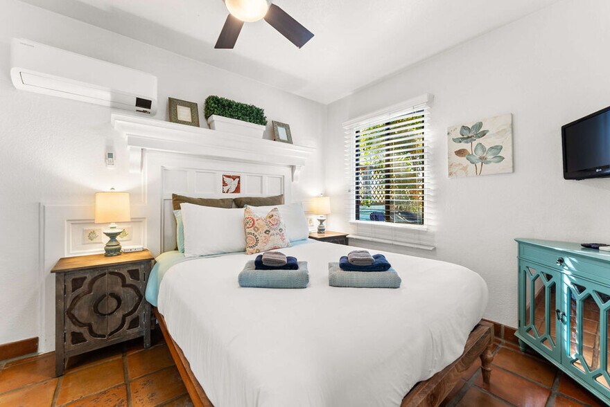 More Photos Of 2282-2284 Congress St, San Diego Apartments For Sale