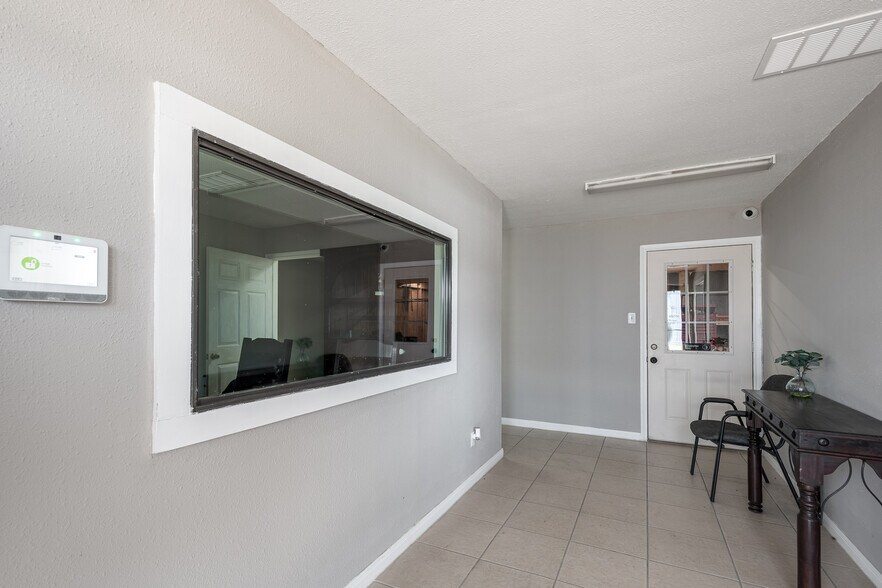 More Photos Of 12586 US-59, Splendora Warehouse For Sale