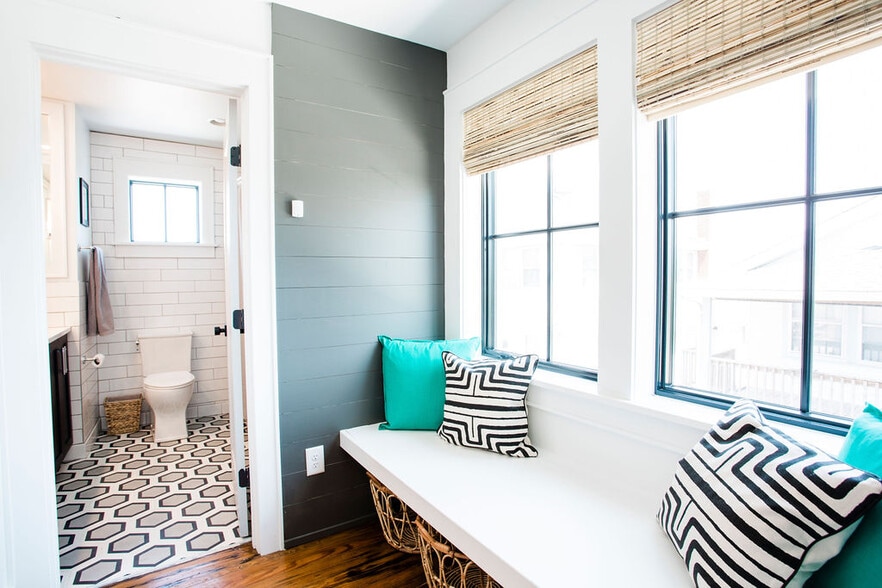 More Photos Of 112 Cape Fear Blvd, Carolina Beach Freestanding For Sale