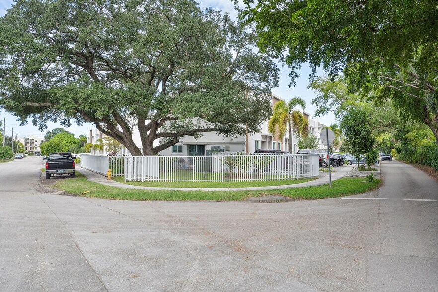 More Photos Of 509 NE 121st St, North Miami Apartments For Sale